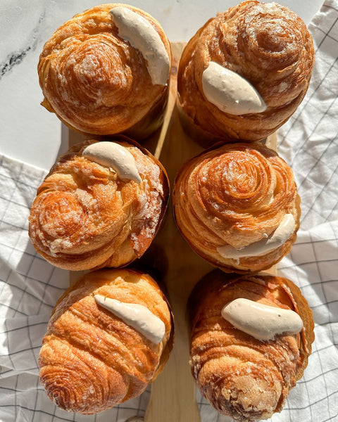 85_Bakery_Cream_Filled_Pastry_Puff