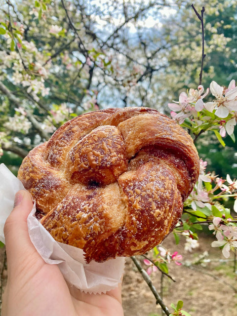 Andys_Artisan_Bread_Cinnamon_Knot_Croissant_Pastry
