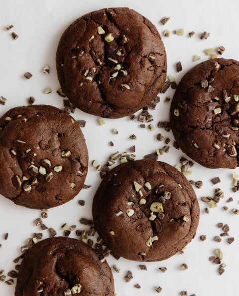 Chip_Cookies_Walnut_Chocolate_Cookies