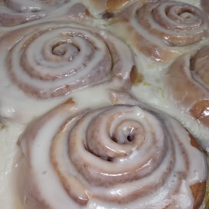 Sweet_GGs_Cinnamon_Rolls