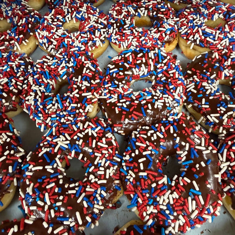 Gibson's Donuts Bakery Memphis, TN fresh donuts