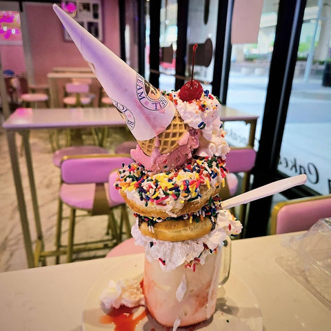 K & J's Elegant Pastries photo 3