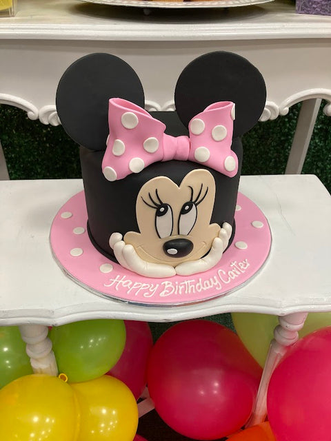 Unique Designer's Cake photo 2