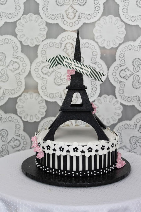 Unique Designer's Cake photo 3