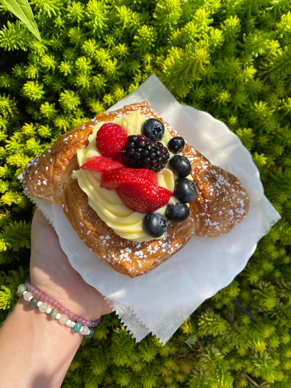 Andys_Artisan_Bread_Fruit_Tart_Pastry