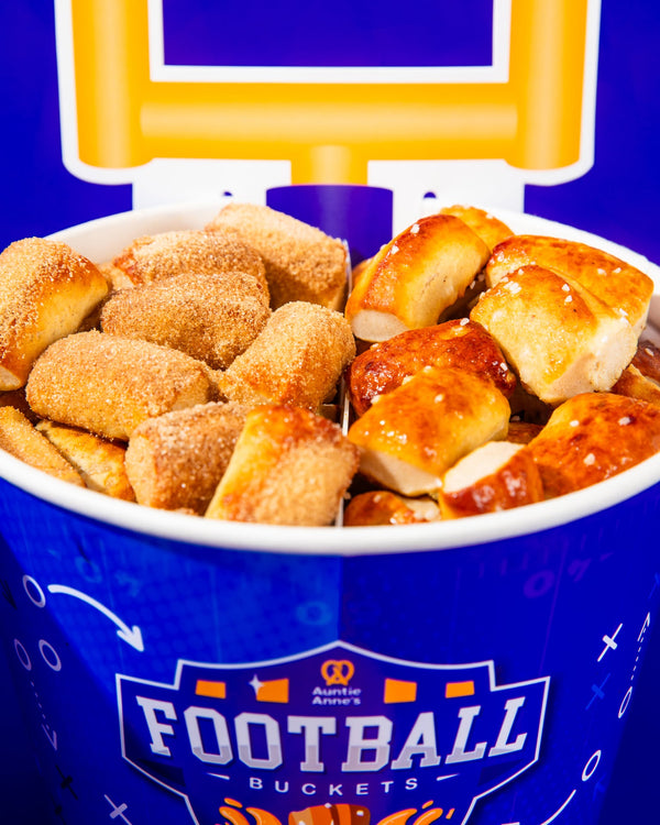 Auntie_Annes_Variety_Prtzel_Bucket