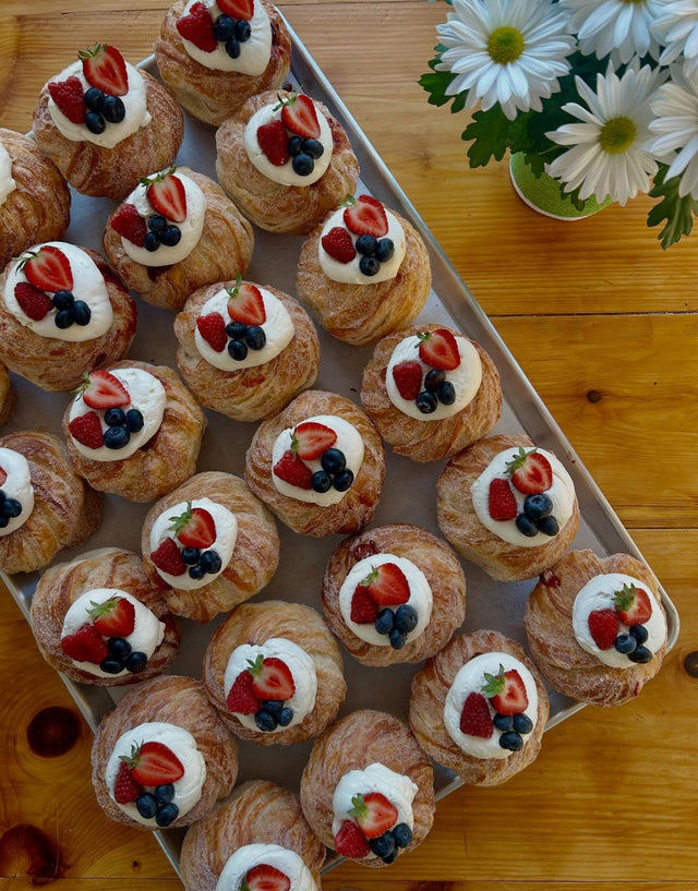 Bakehouse_Fruit_topp_Pastry_Puffs