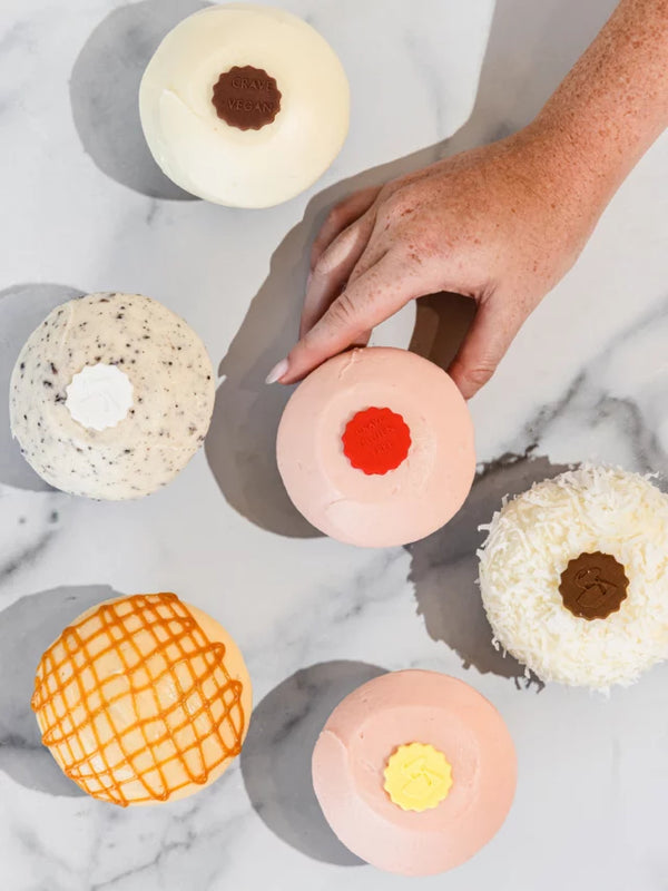 Crave_Cupcakes_Assorted_Cupcakes