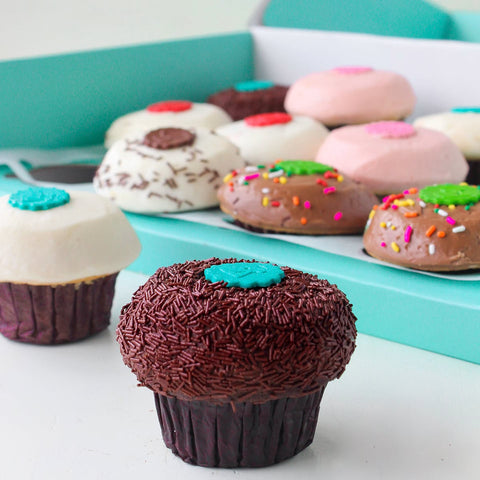 Crave_Cupcakes_Assortment