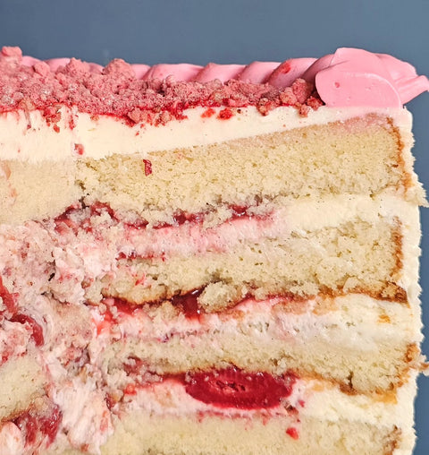 Deep_Sea_Sugar_Salt_Strawberry_Cream_Cake