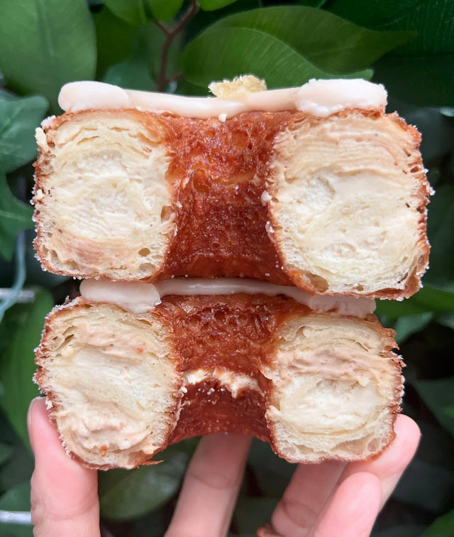 Dominique_Ansel_Bakery_Cronut_Pastry