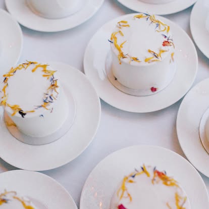Dream_Cakes_Multiple_Wedding_Cakes