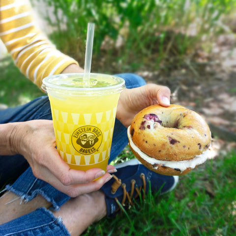 Einstein_Bros_Blueberry_Bagel