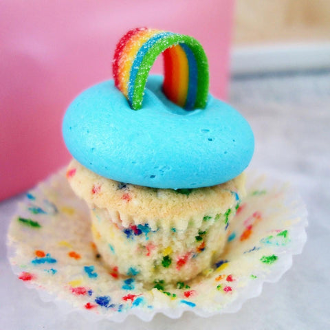 Georgetown_Cupcakes_Funfetti_Cupcake