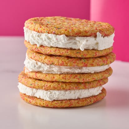 Great_American_Cookies_Cream_Sandwich_Cookies