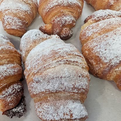 Jen_s_Bakery_Croissant_Pastries
