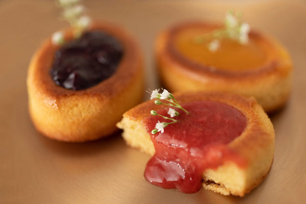Le Banh Almond Cookies and Tarts