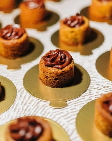 Midtown Bakery Mini Chocolate Cakes