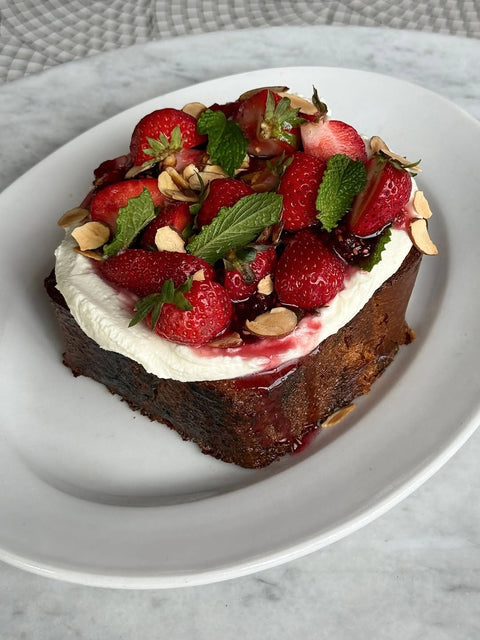 Tatte_Bakery_Cafe_Strawberry_Topped_Pastry