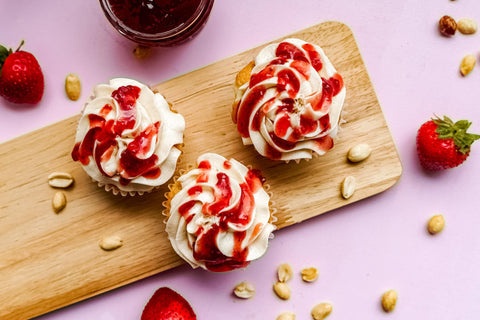 The_Cupcake_Collection_Strawberry_Drizzle_Cupcakes