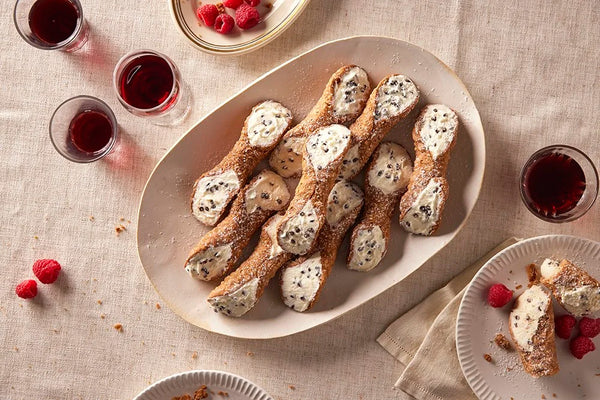 Isgro Pastries Bakery Philadelphia, PA specialtypages cannoli
