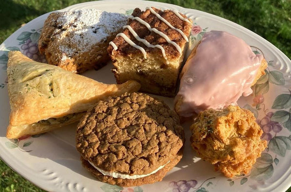Minglewood Bake Shop Richmond, VA fresh cakes