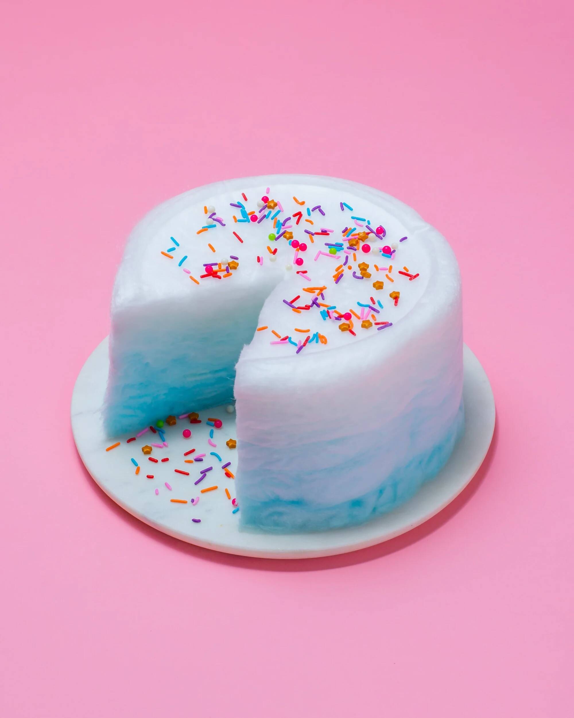 BLUE RAZZ OMBRÉ FLOOF CAKE