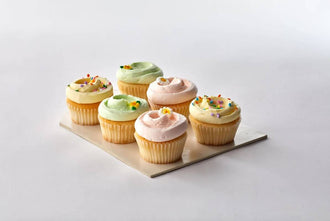 Classic Vanilla Cupcakes